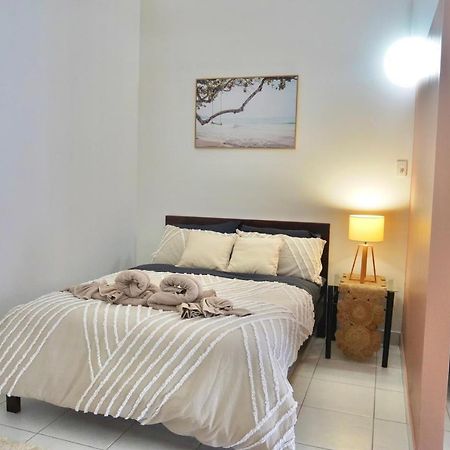 Lovely One Bed Room Apartment Right In The City Дарвін Екстер'єр фото
