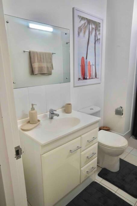 Lovely One Bed Room Apartment Right In The City Дарвін Екстер'єр фото
