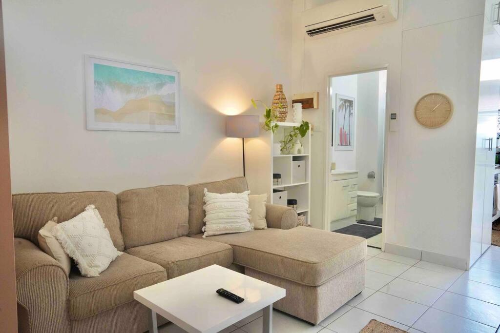 Lovely One Bed Room Apartment Right In The City Дарвін Екстер'єр фото